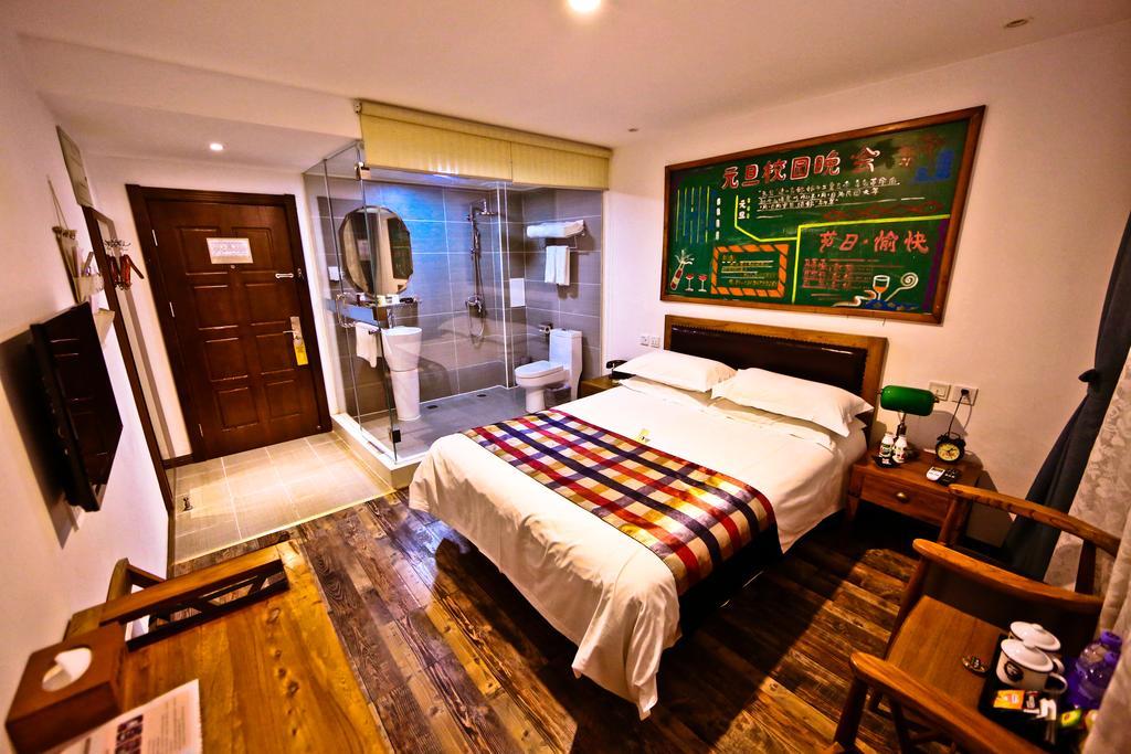 Time Traveller Hotel - Near Beijing Lama Temple, The Imperial College, Ghost Street, Beihai Park, Jingshan Park, Drum Tower, Houhai Bar Street, Tian'Anmen Square, Located In Beijing Traditional Hutongs, 5 Minutes Away From Beixinqiao Metro Station Exterior photo